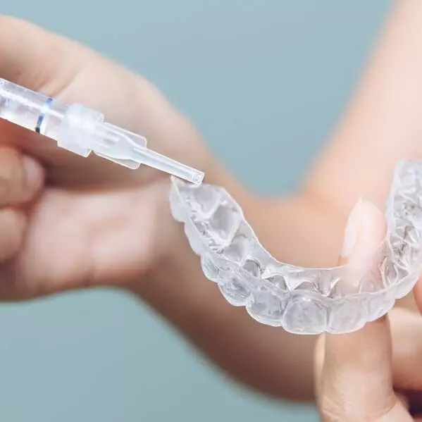 Teeth whitening 02
